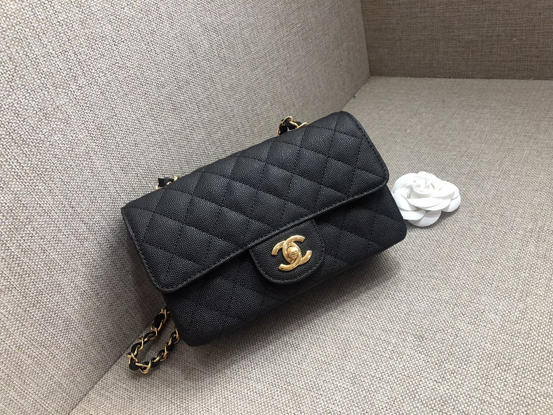 Small Classic Flap Caviar Bag A01116 Black/Gold